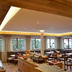 Starjet Hotel 3*
