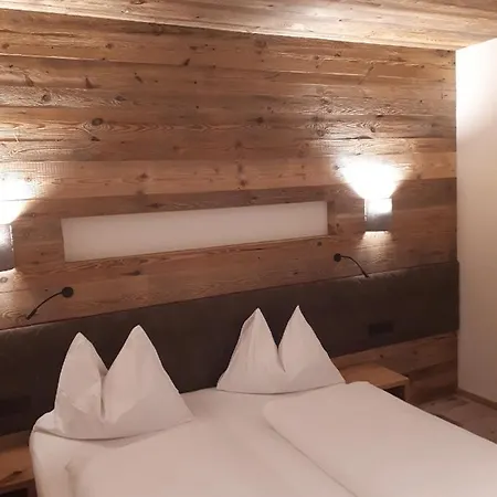 Starjet Hotel 3*