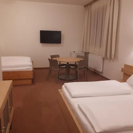 Starjet Hotel