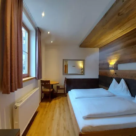 Starjet Hotel