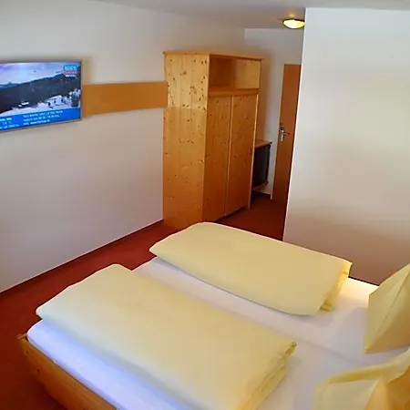 Starjet 3* فلاخاو